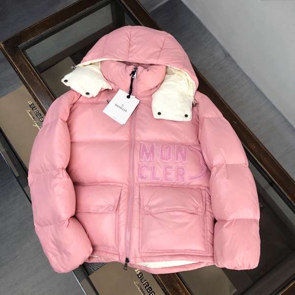 ハイクオリティダウンジャケット正面デザイン